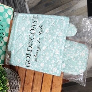 Gold Coast Floral Kitchen Set: Oven Mitt & Potholder